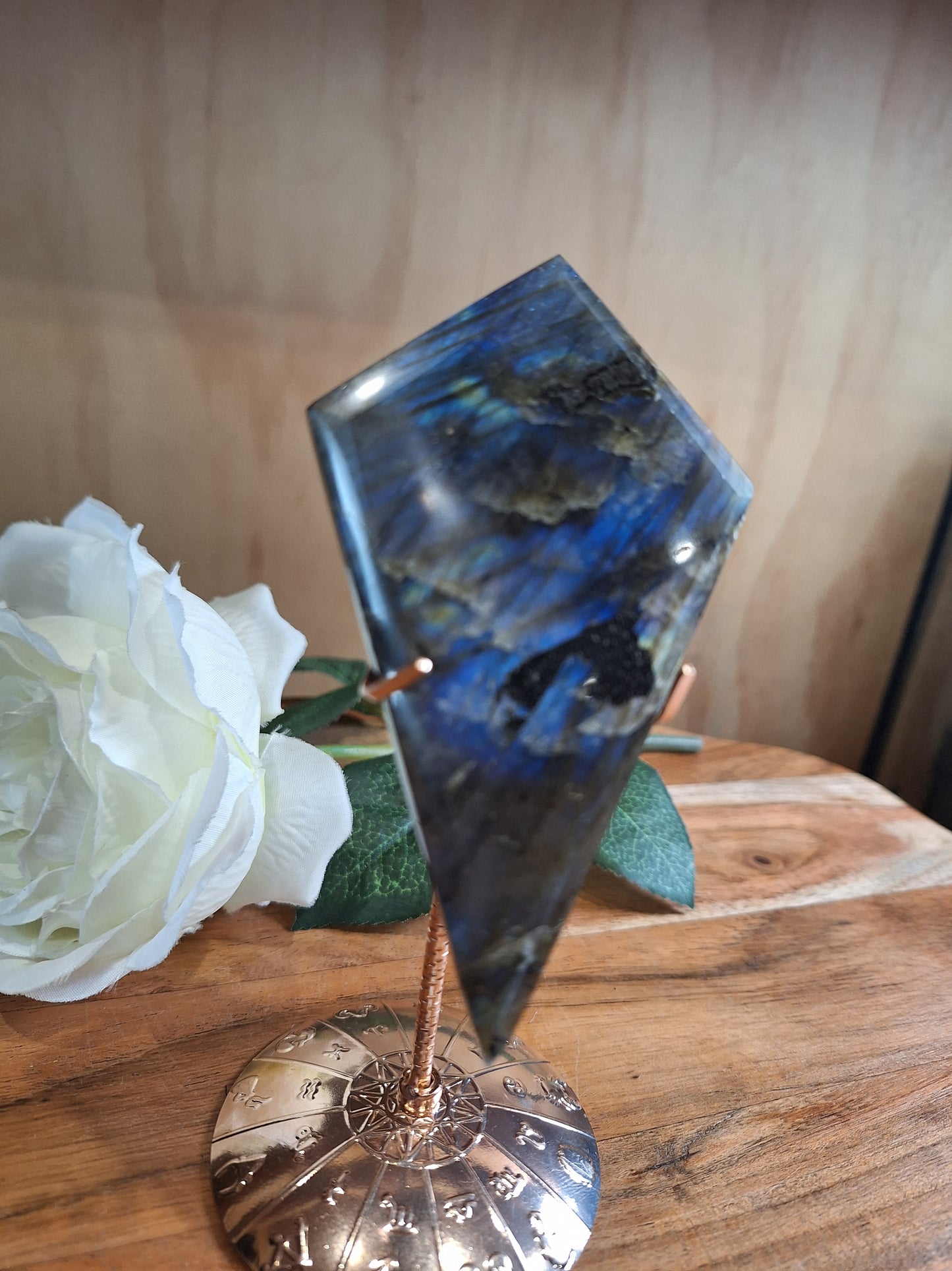LABRADORITE DIAMONDS