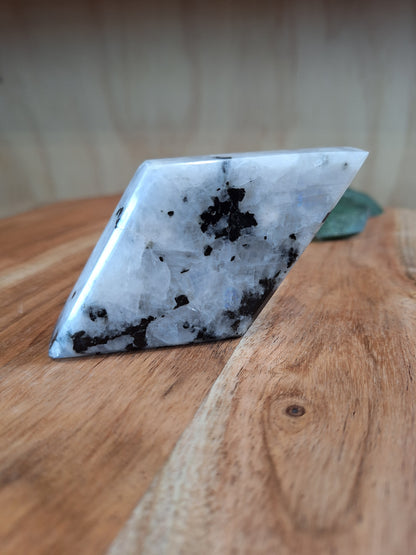 RAINBOW MOONSTONE DIAMOND ON ASTROLOGY STAND