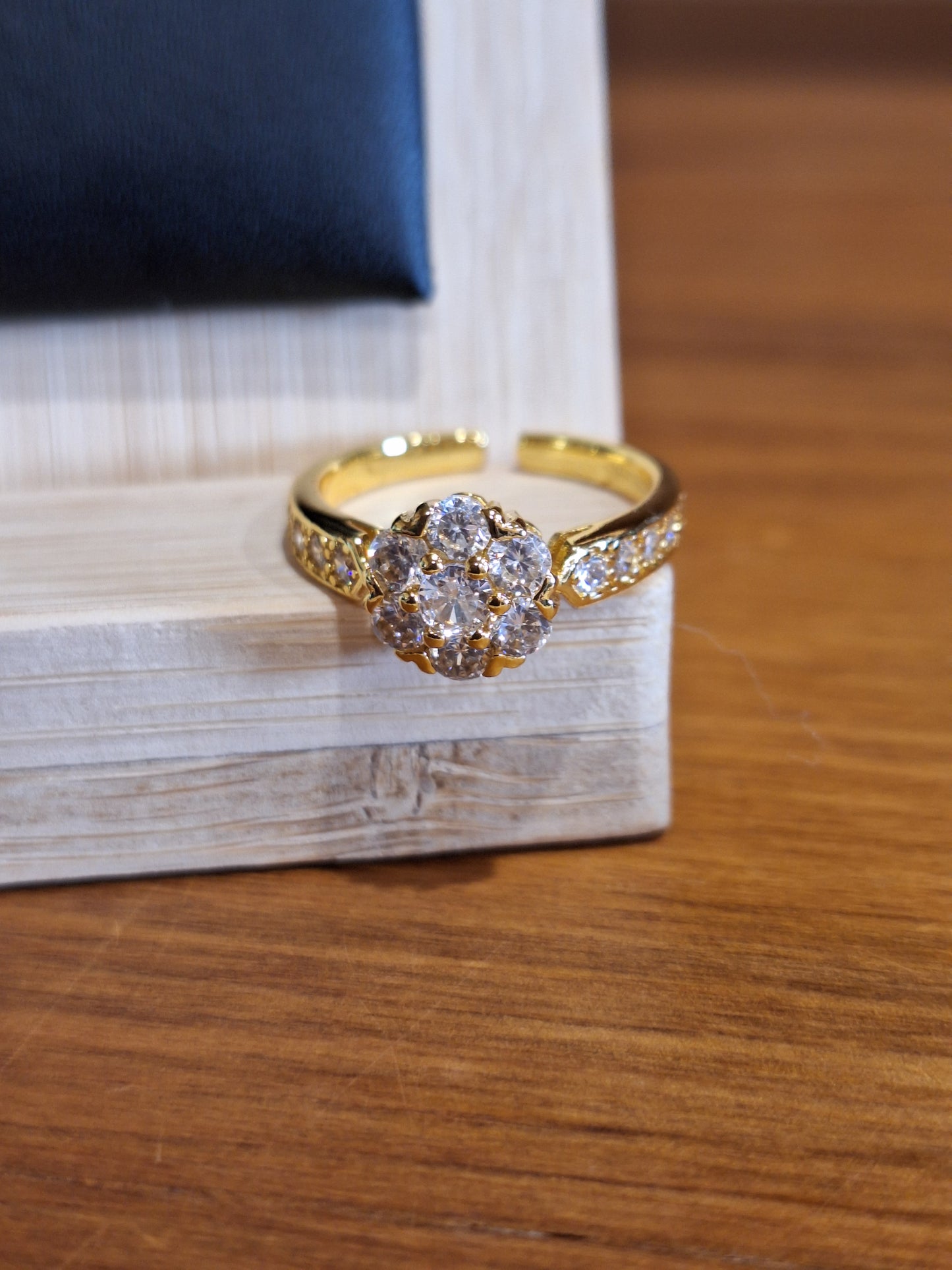 NON CRYSTAL JEWELLERY