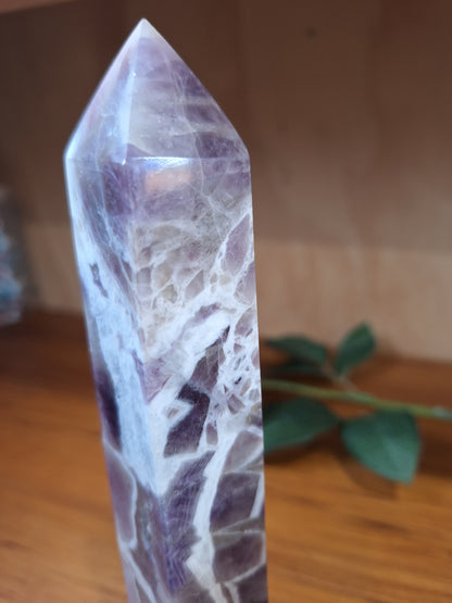 DREAM AMETHYST TOWER (CHEVRON AMETHYST)