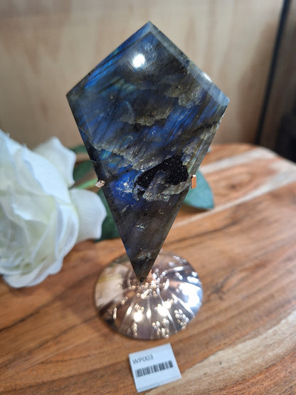 LABRADORITE DIAMONDS