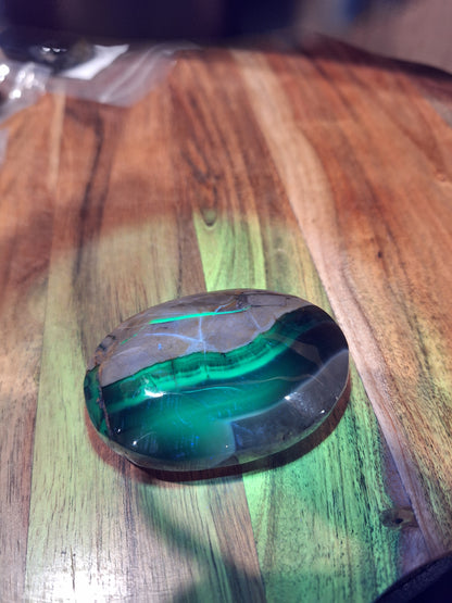 PALM STONES (MEDIUM & LARGE)