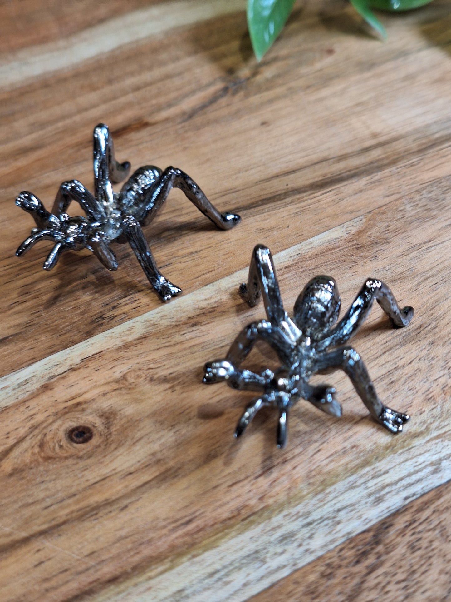 SPHERE HOLDERS