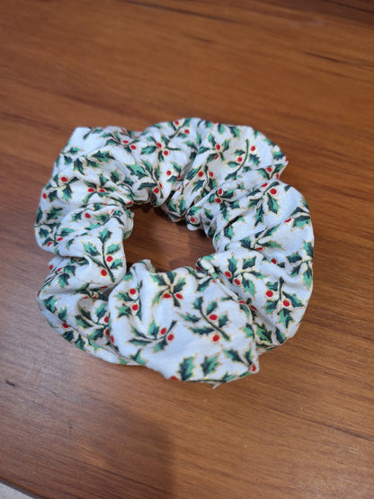 THEMED SCRUNCHIES