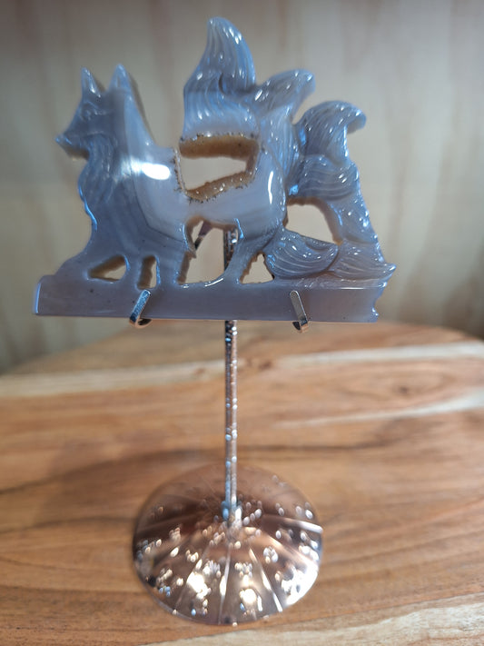 DRUUZY AGATE FOX ON ASTROLOGICAL STAND