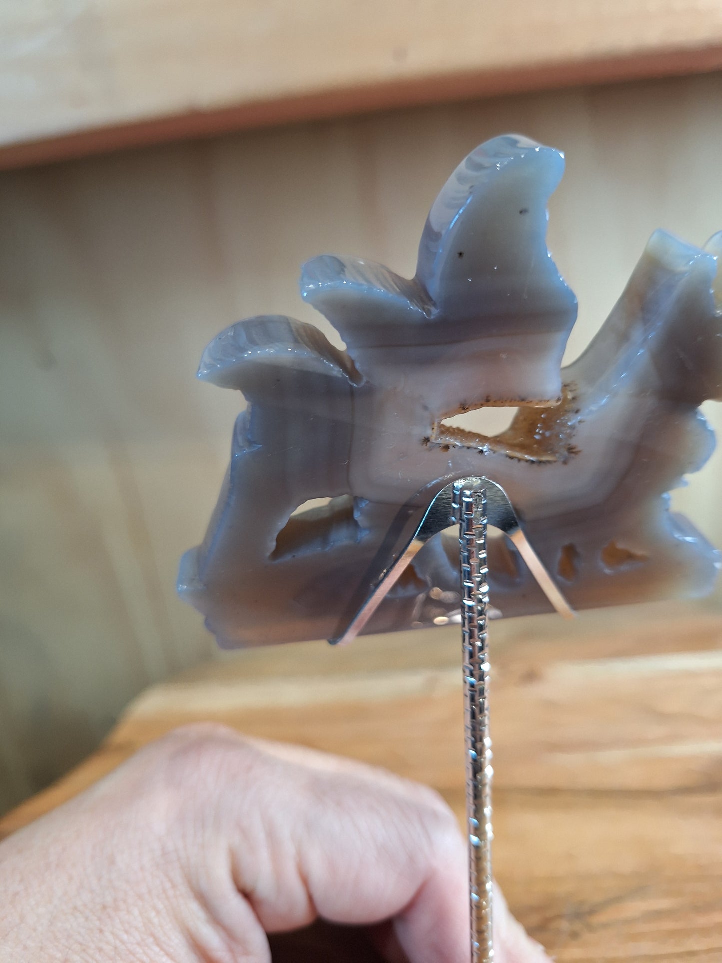DRUUZY AGATE FOX ON ASTROLOGICAL STAND
