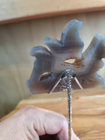 DRUUZY AGATE FOX ON ASTROLOGICAL STAND