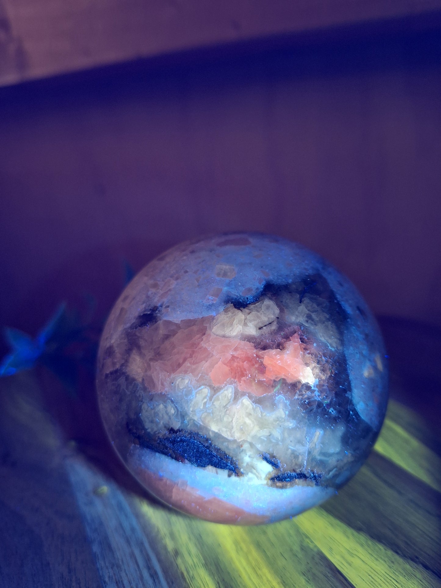 DRUUZY AGATE WITH AMETHYST SPHERE, ALSO UV REACTIVE PIECES 816GRAMS!!!!