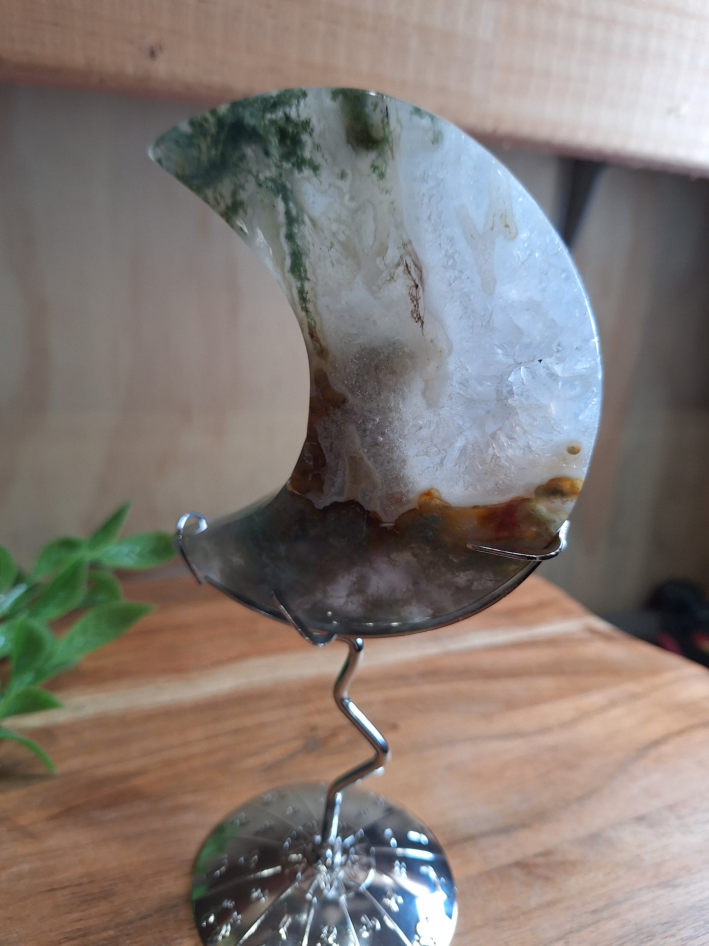 MOSS AGATE MOON INCLUDING STAND