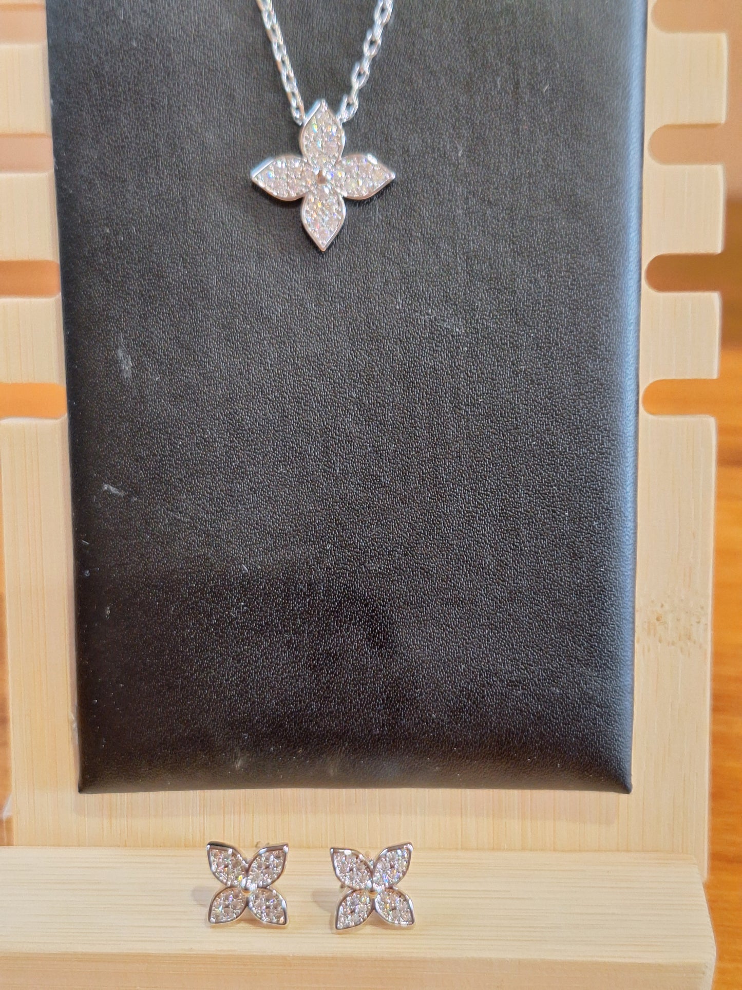 NON CRYSTAL JEWELLERY