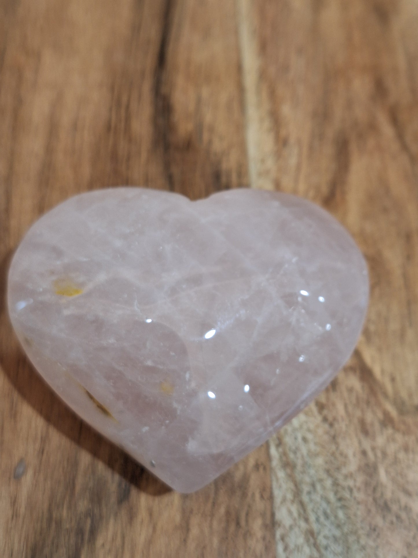 ROSE QUARTZ HEART (STAND NOT INCLUDED)