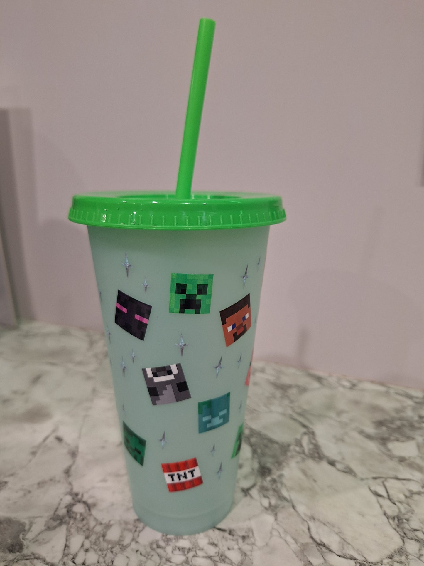 COLOUR CHANGING REUSABLE BPA FREE L CUP (24oz) WITH LID AND STRAW + SUBLIMATION WRAP
