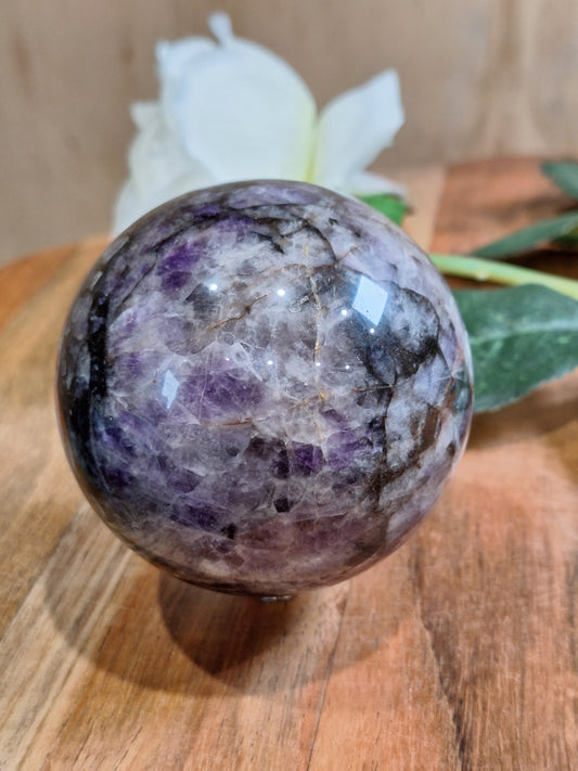 DREAM AMETHYST SPHERE (CHEVRON AMETHYST)