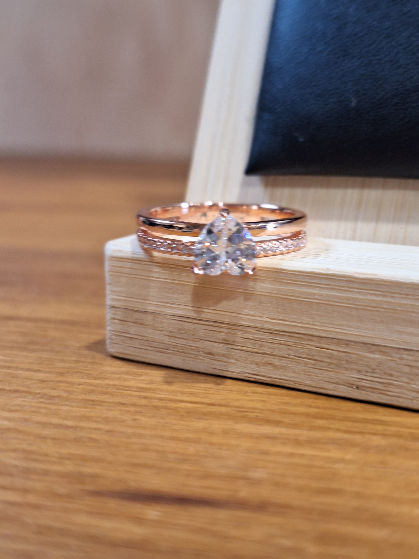 NON CRYSTAL JEWELLERY