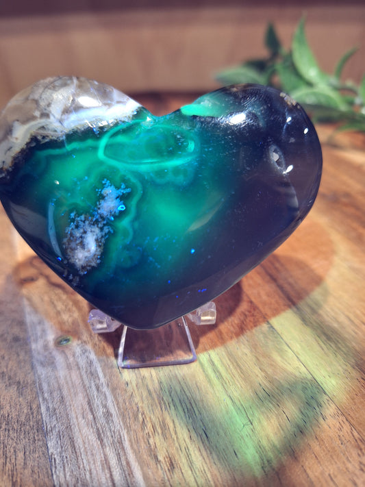 VOLCANO AGATE HEARTS