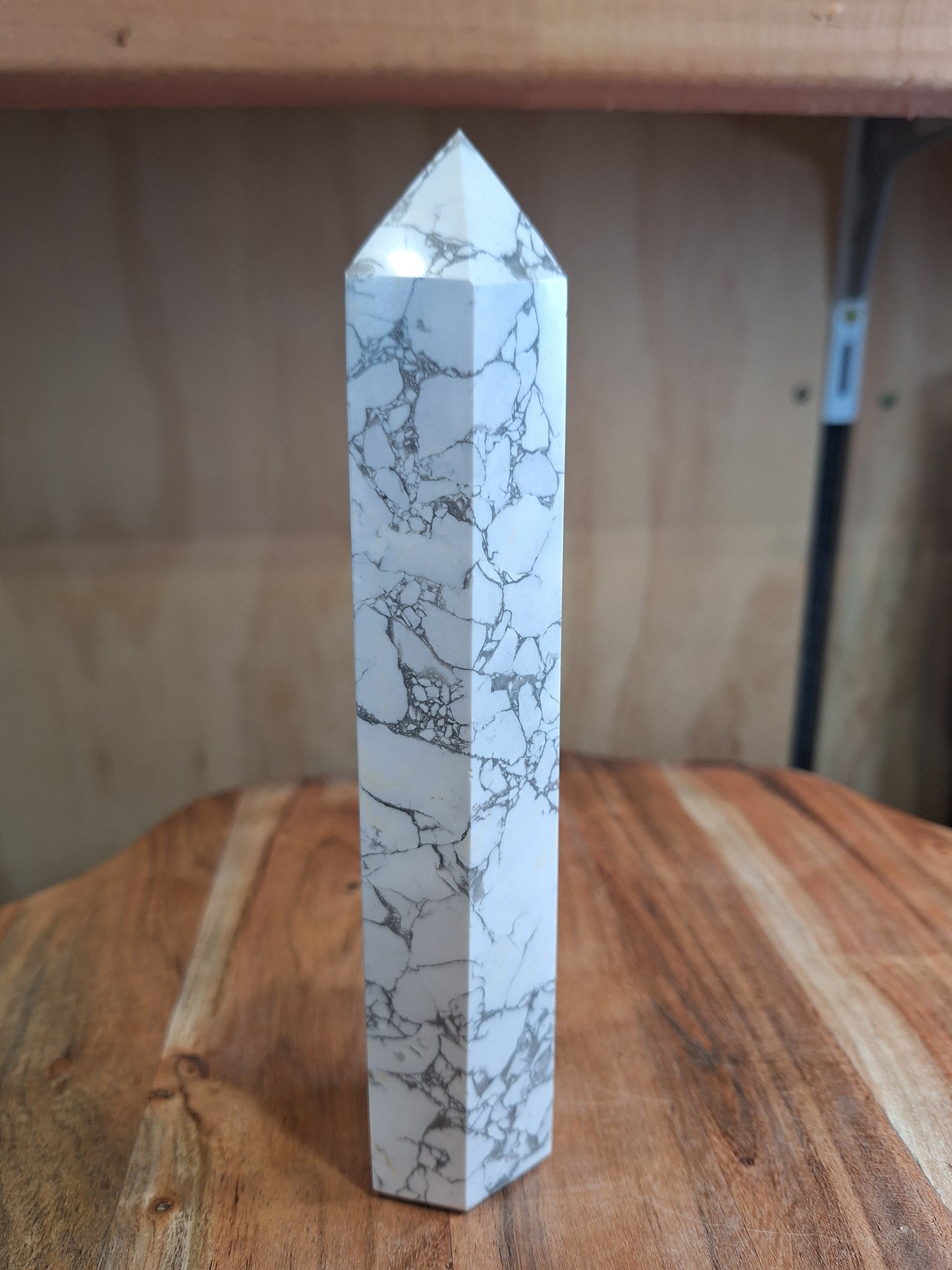 HOWLITE TOWER