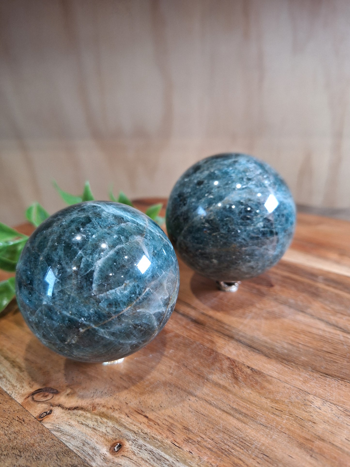 GREEN APATITE SPHERES