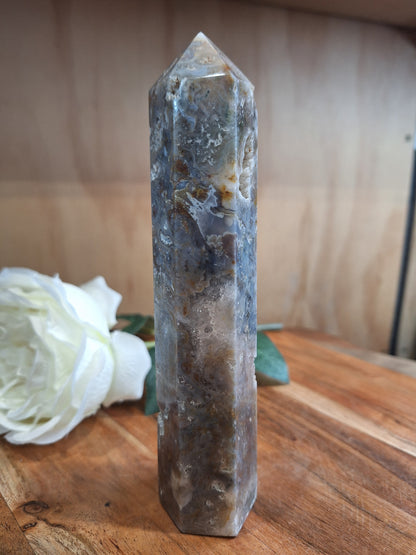AGATE MOSS TOWER (SLIGHT LEAN, PRICED TO REFLECT THIS)