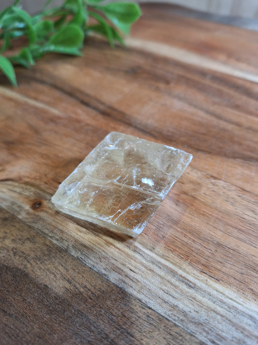 HONEY CALCITE RAW
