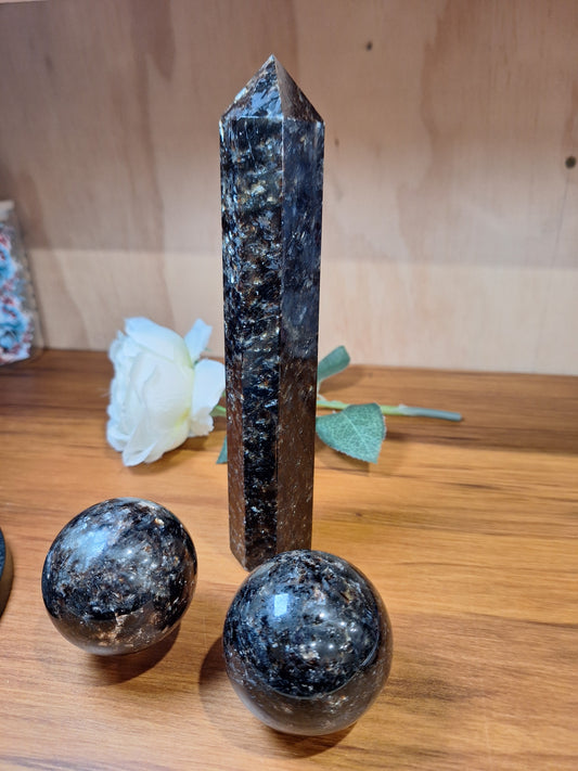 ASTROPHYLITE WITH AMBER