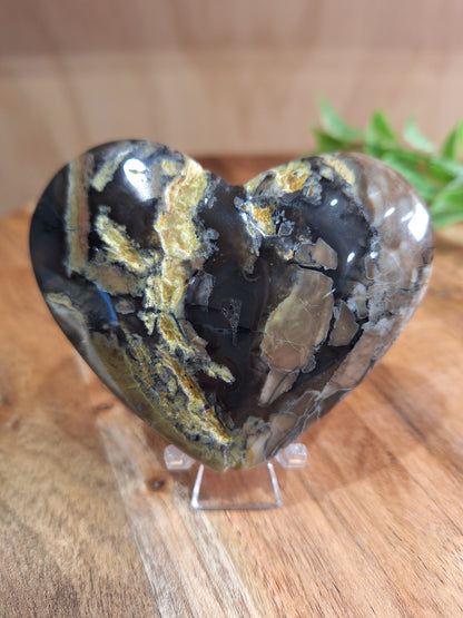 VOLCANO AGATE HEARTS