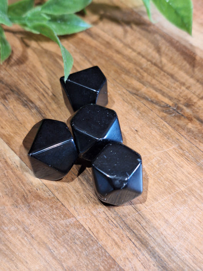 CRYSTAL DICE SHAPE