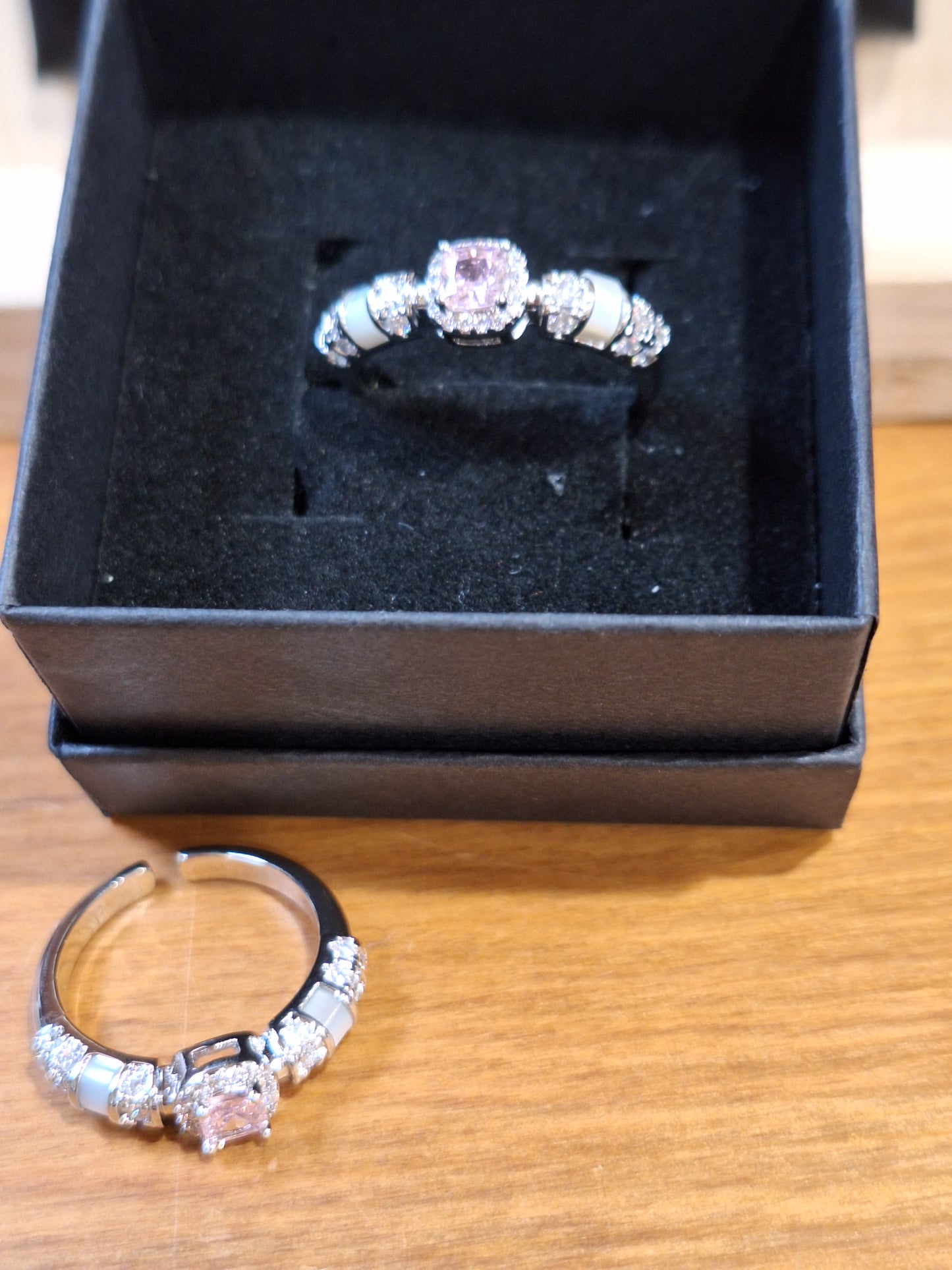 NON CRYSTAL JEWELLERY