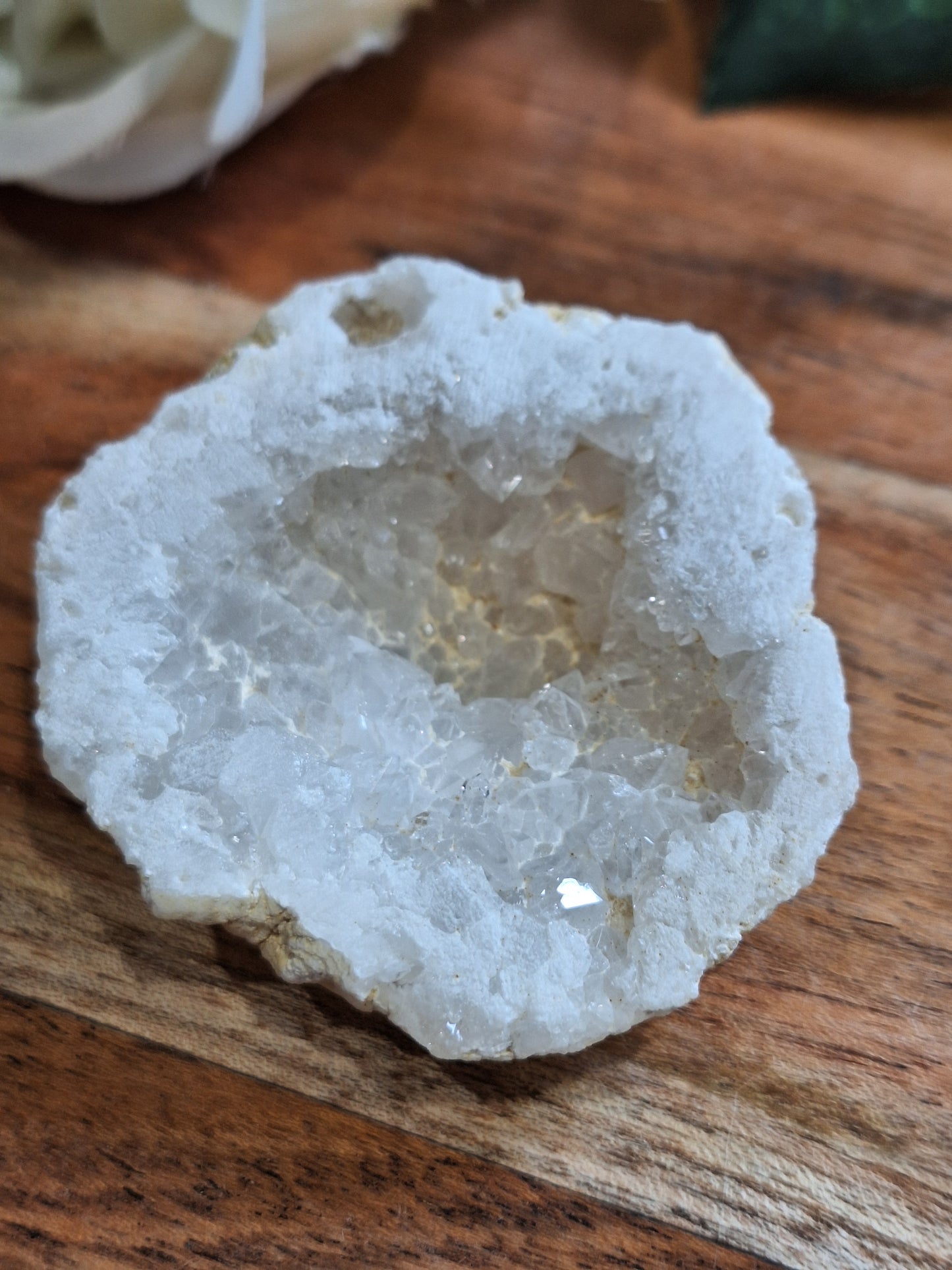 QUARTZ CLUSTER GEODE