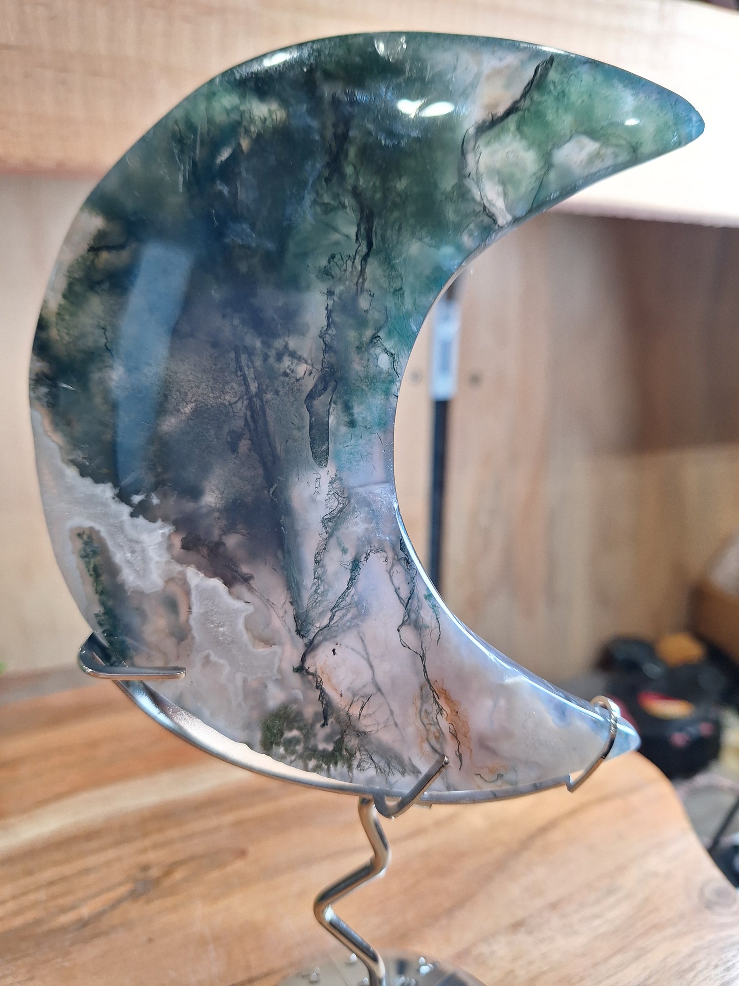 MOSS AGATE MOON INCLUDING STAND