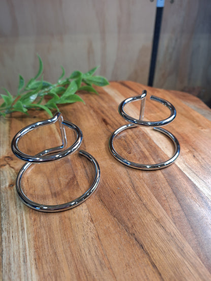 SPHERE HOLDERS