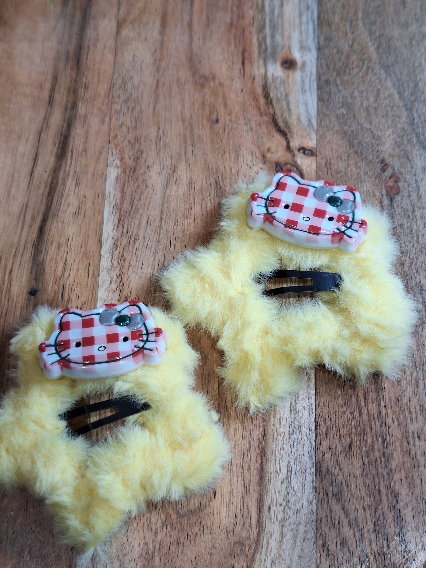 HAIR CLIPS & CLAW CLIPS