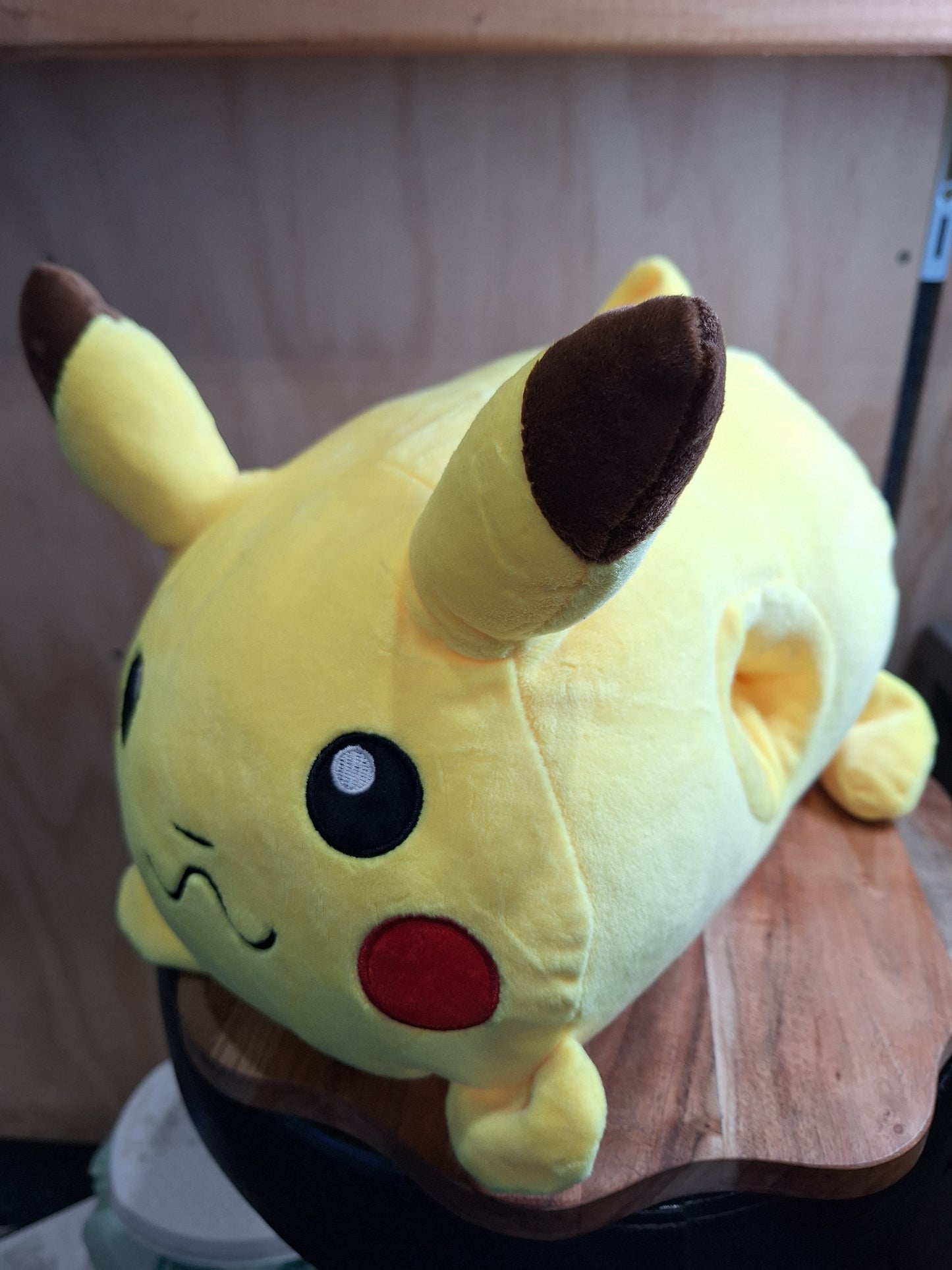 POKEMON 30cm PLUS PIKACHU HAND WARMER PLUSHY