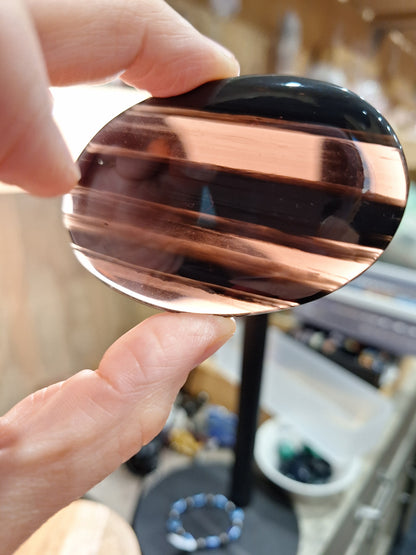 ICE OBSIDIAN PALM STONES (MEDIUM & LARGE)