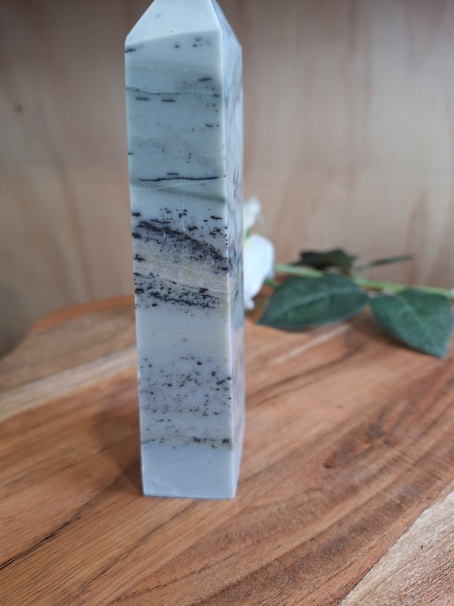 DENDRETIC JASPER TOWER
