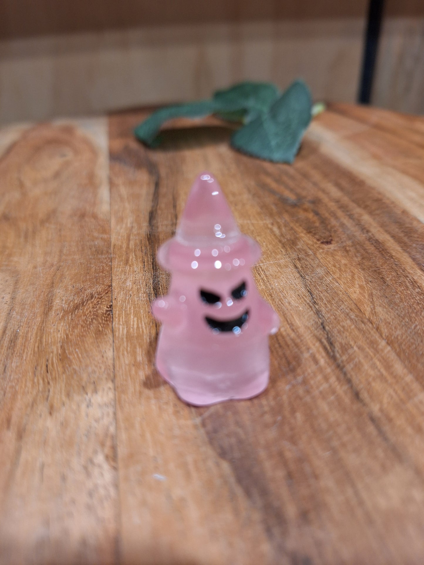 EVERYTHING THAT GLOWS IN THE DARK  (NON CRYSTAL LUMINOUS RESIN)