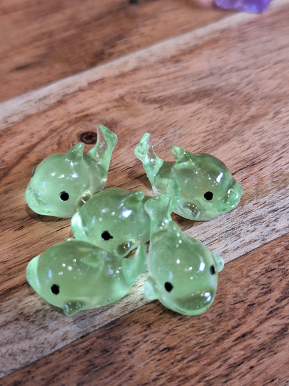 EVERYTHING THAT GLOWS IN THE DARK  (NON CRYSTAL LUMINOUS RESIN)