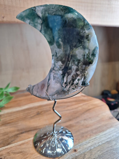 MOSS AGATE MOON INCLUDING STAND