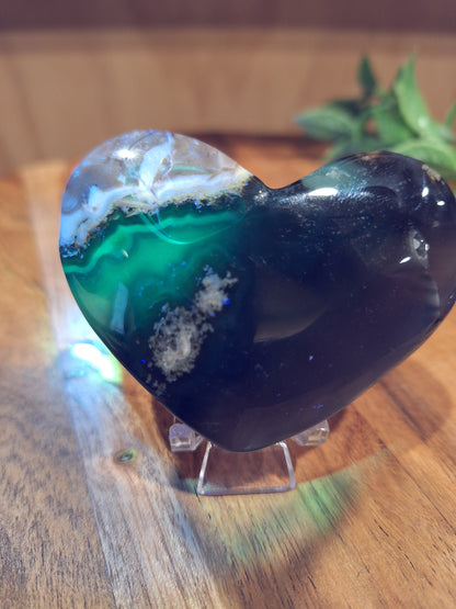 VOLCANO AGATE HEARTS