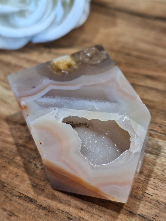 FLOWER AGATE FREEFORM