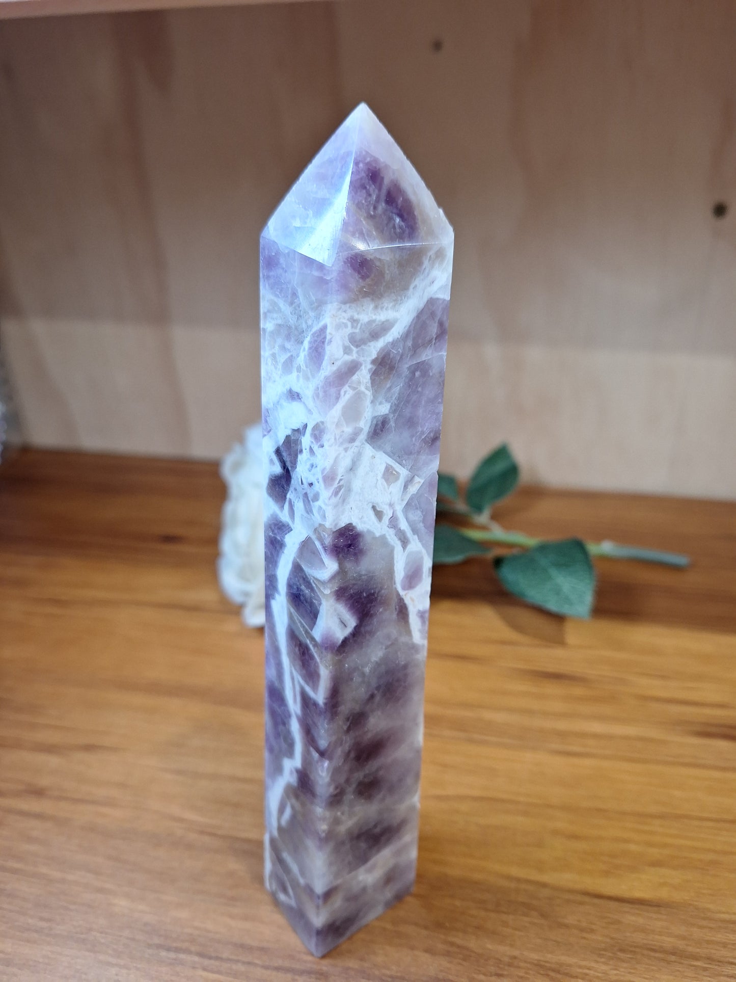 DREAM AMETHYST TOWER (CHEVRON AMETHYST)