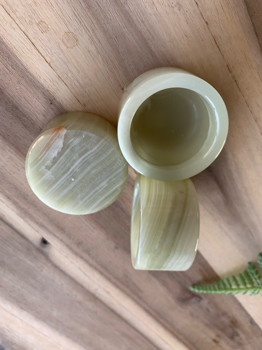 GREEN ONYX CRYSTAL CUPS/HOLDERS
