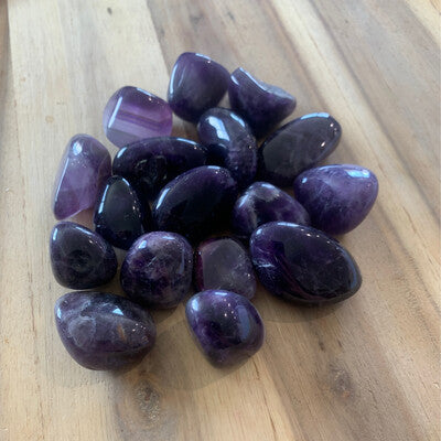 AMETHYST PALM STONES (SMALL)